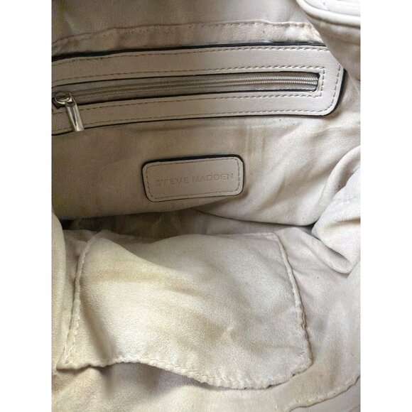 Steve Madden White Quilted Faux Leather Bucket Bag With Drawstring Closure - Picture 8 of 9